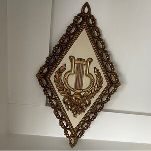VTG MCM SET OF 2 HOLLYWOOD REGENCY STYLE DIAMOND SHAPED WALL PLAQUES